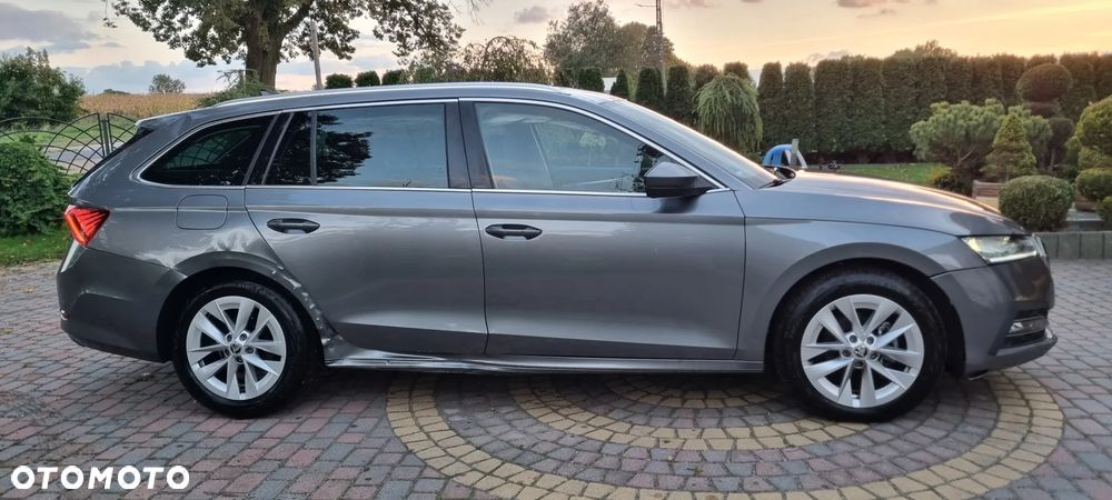 Skoda Octavia Combi 2.0 TDI DSG Style - 4
