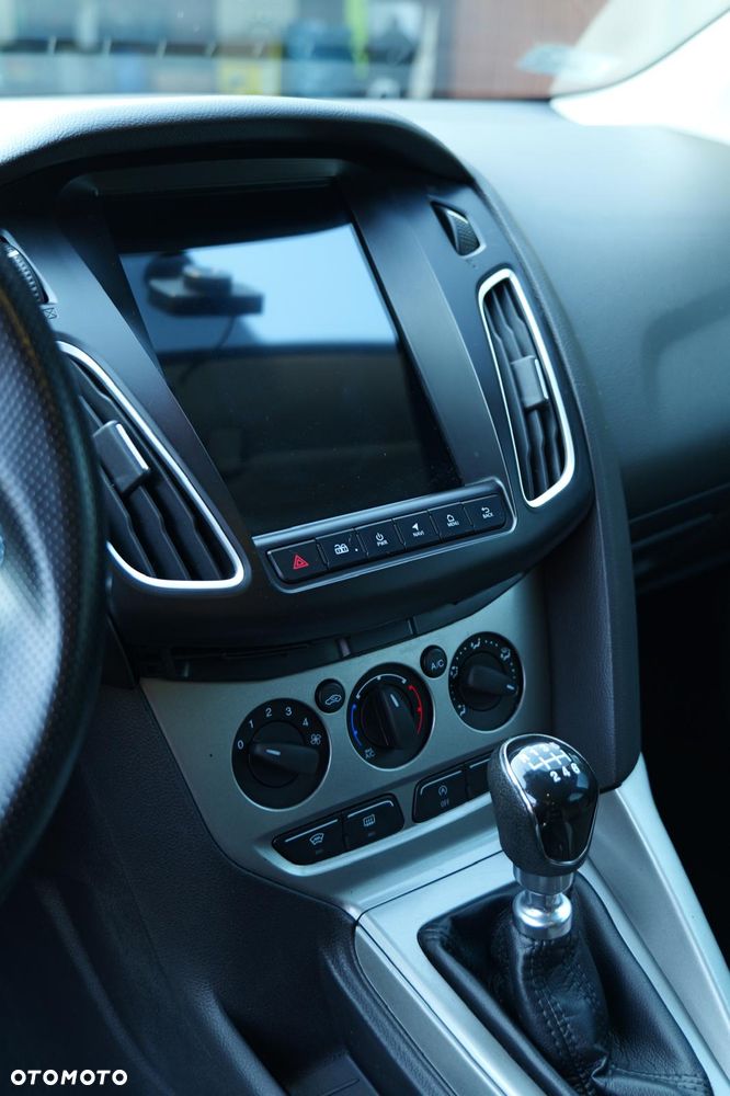 Ford Focus 1.6 EcoBoost Trend Sport - 4