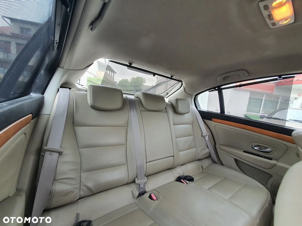 Renault Laguna 2.0 DCi Initiale - 16