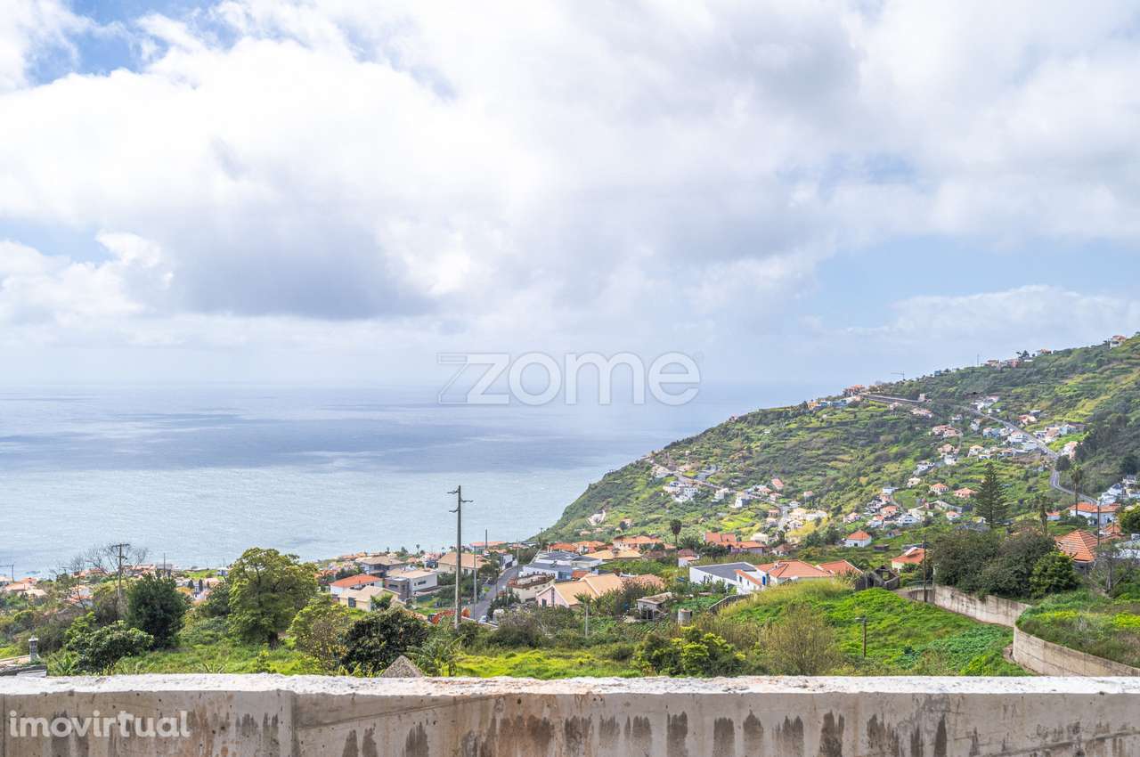 Moradia T3 Nova Tipo Geminada com piscina,H2 Arco da Calheta - Grande imagem: 3/43