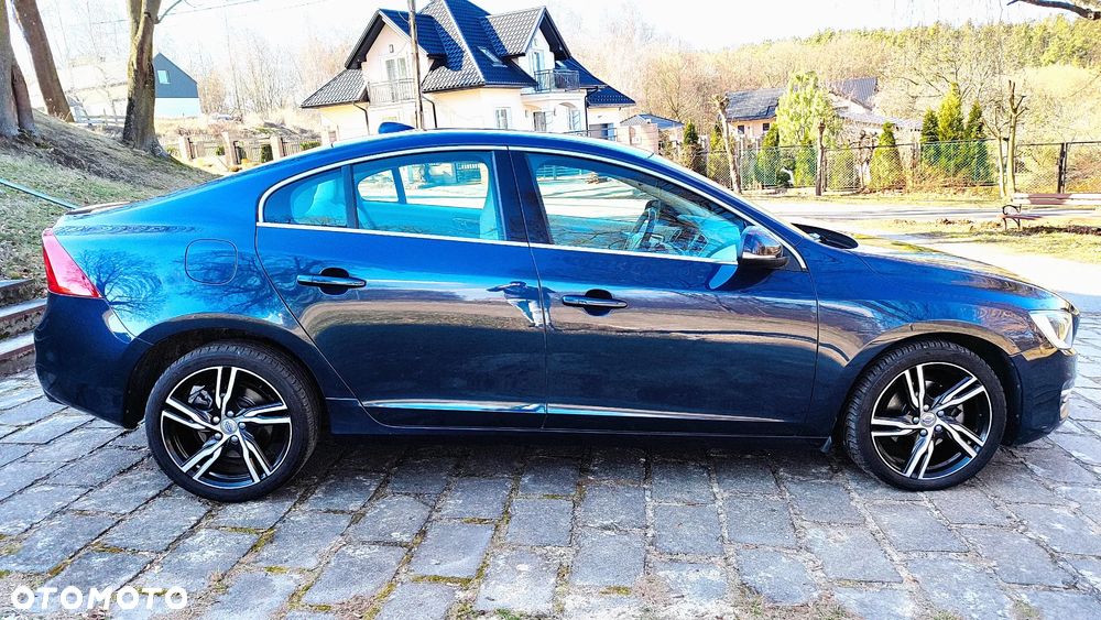 Volvo S60 D4 Drive-E Momentum - 4