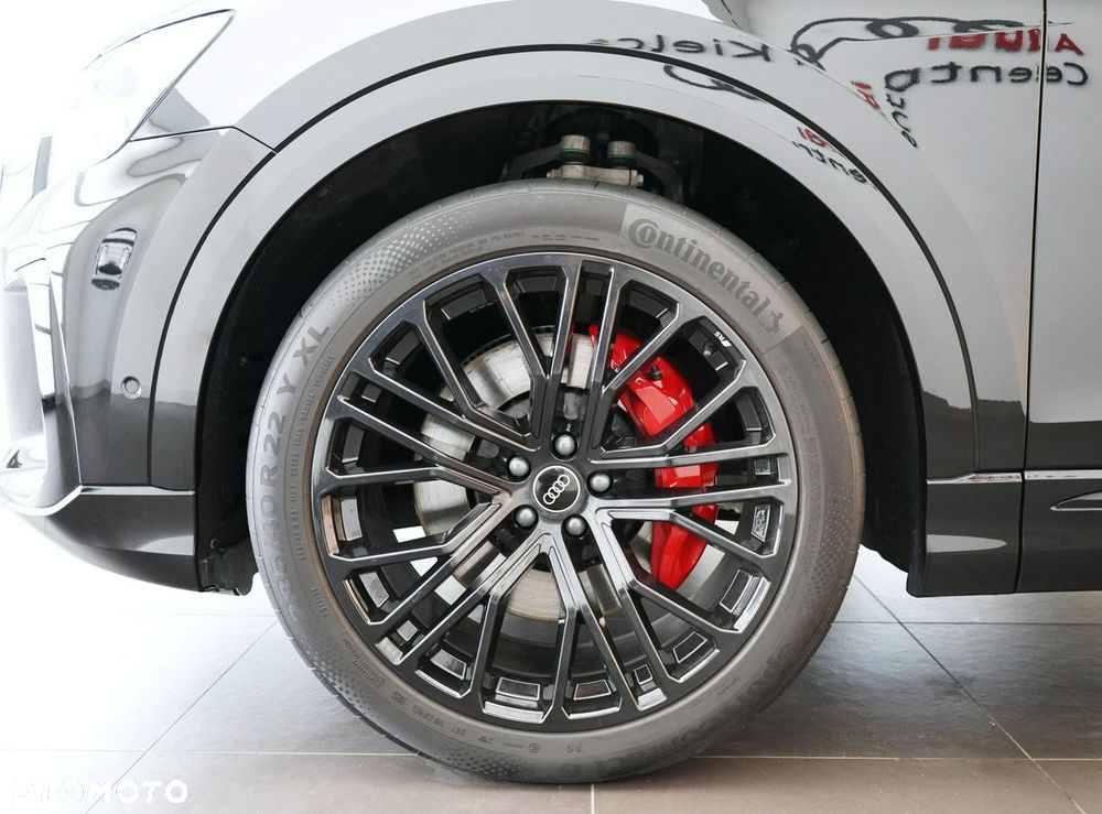 Audi Q8 - 9