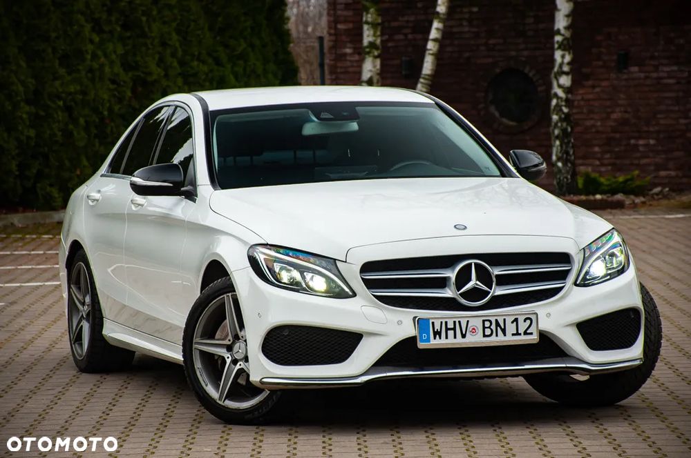 Mercedes-Benz Klasa C 200 7G-TRONIC AMG Line