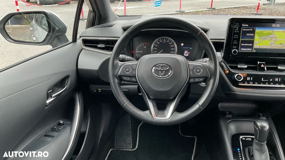 Toyota Corolla 1.8 HSD Dynamic - 18