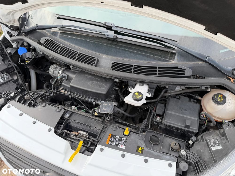 Ford CUSTOM DŁUGI 6 OSÓB - 33