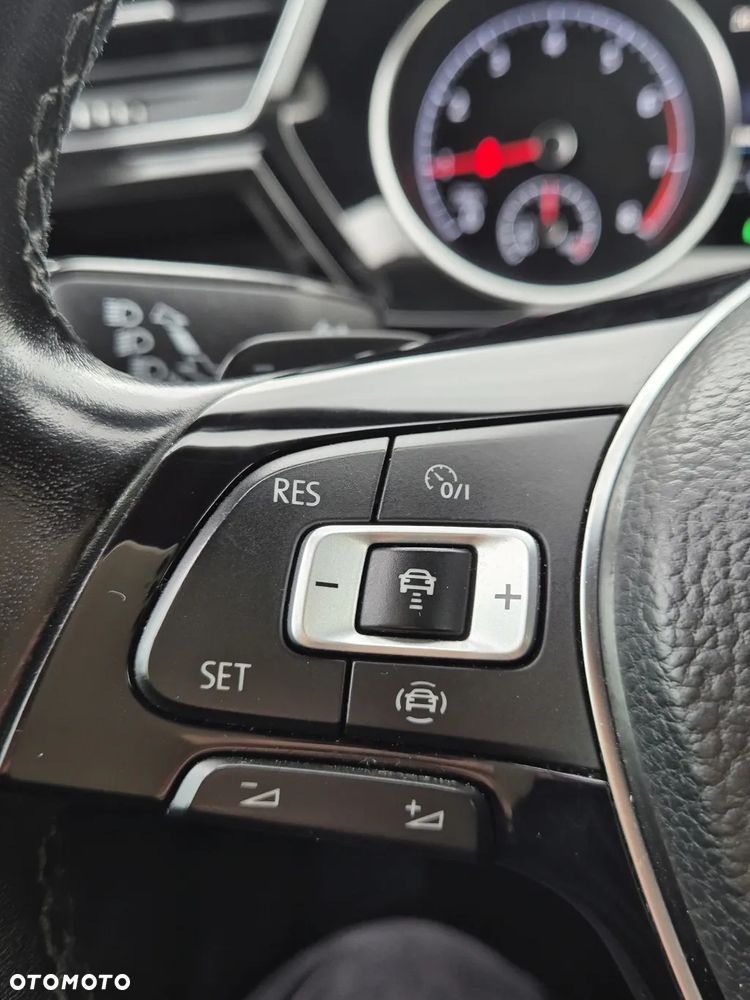 Volkswagen Touran 1.5 TSI EVO Highline DSG - 16