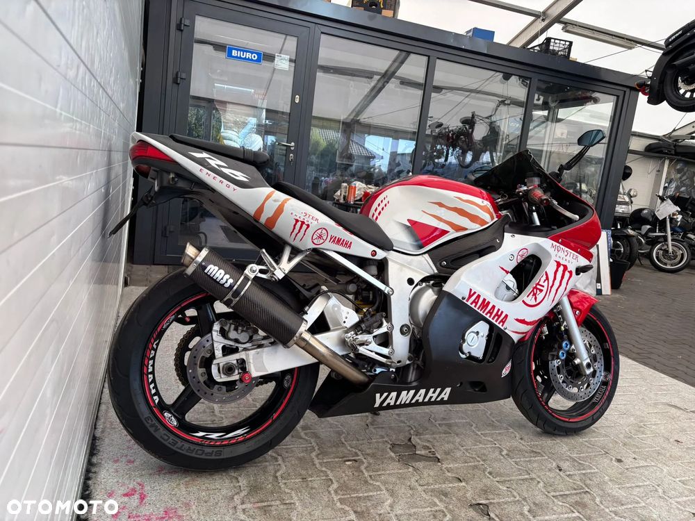 Yamaha R6 - 10