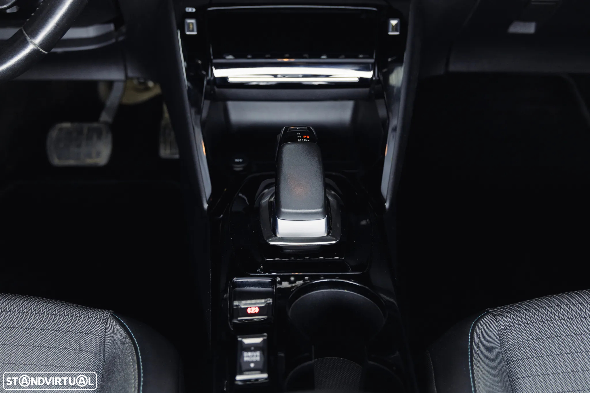 Peugeot e-208 50 kWh Allure Pack - 15