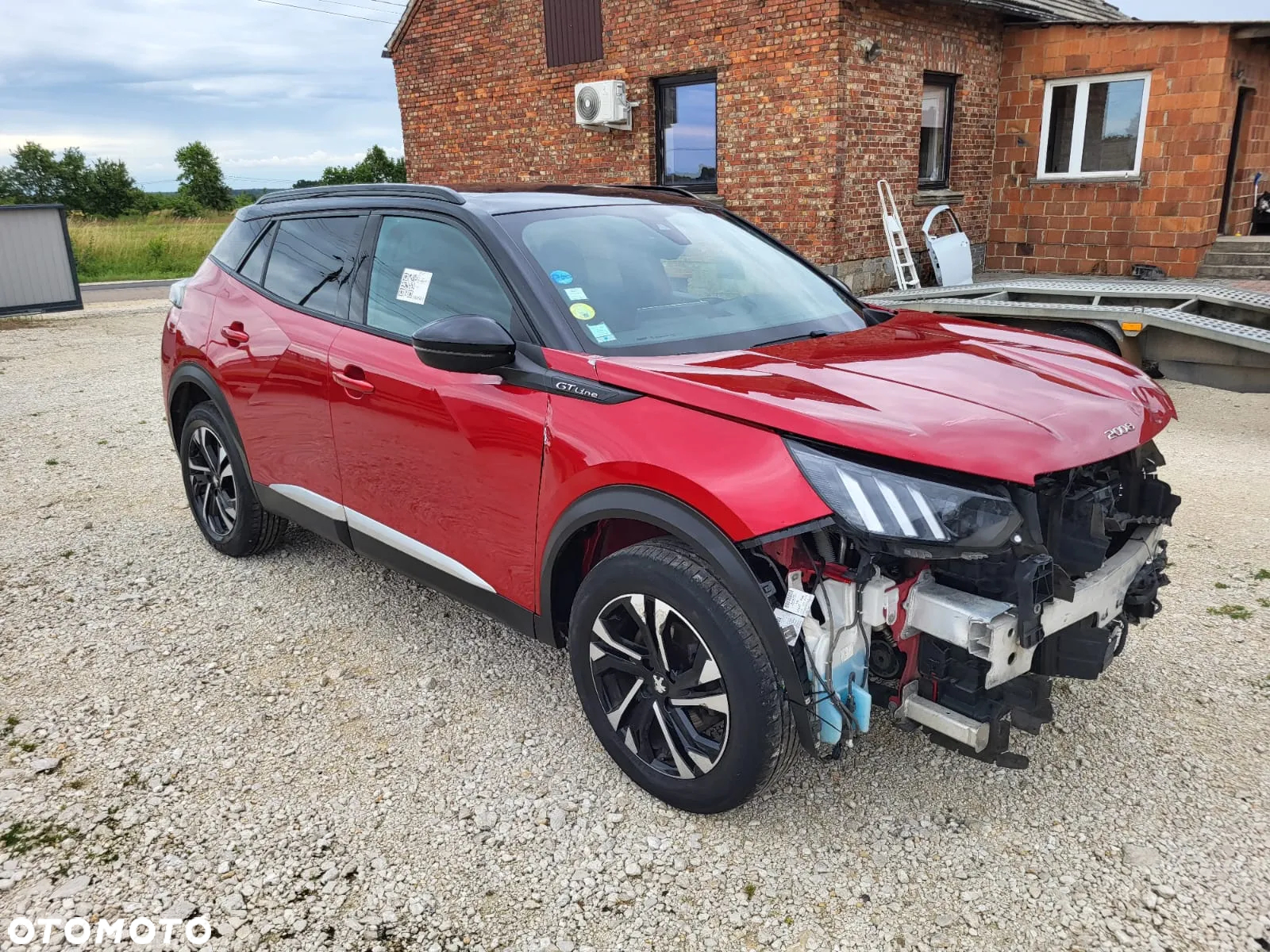 Peugeot 2008 BlueHDi 130 EAT8 GT Pack - 4