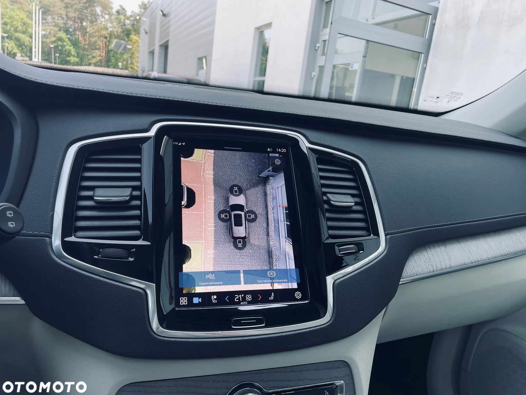Volvo XC 90 - 12