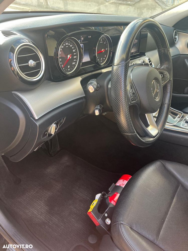 Mercedes-Benz E 220 d 9G-TRONIC - 14