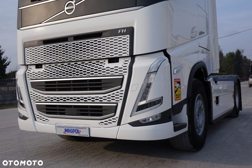 Volvo FH 500 GLOBETROTTER XL / I-SAVE / STANDARD / AUTOMAT / EURO 6 / KLIMATYZACJA POSTOJOWA / LODÓWKA / LED / NAVI / 2 ZBIORNIKI - 10