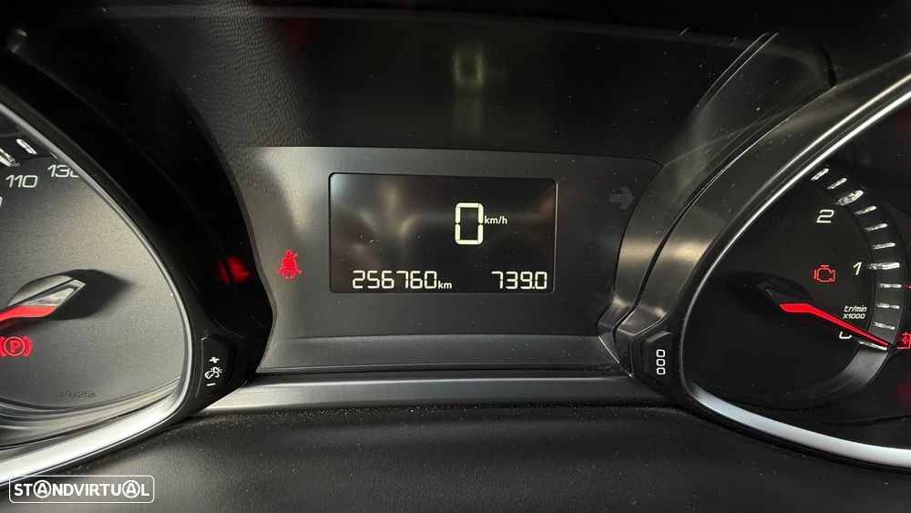 Peugeot 308 BlueHDi FAP 130 Stop & Start Style - 7