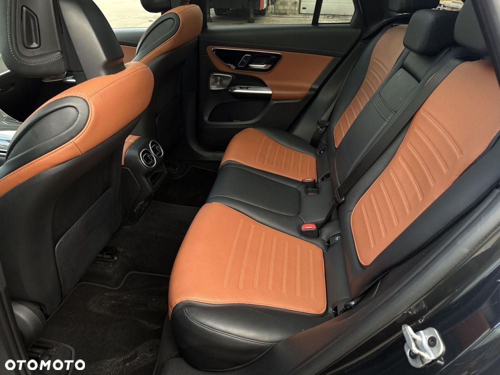 Mercedes-Benz GLC - 18