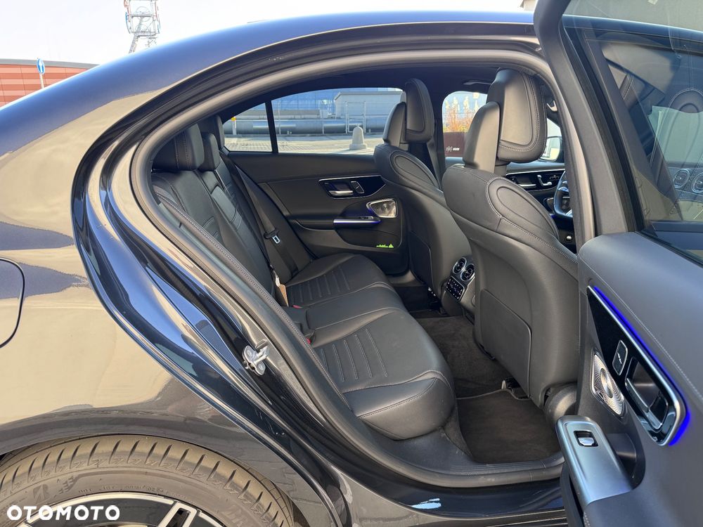 Mercedes-Benz Klasa C 300 d 9G-TRONIC Edition AMG Line - 25