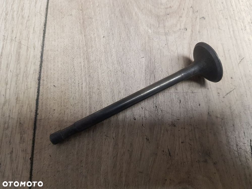 Zawór wydechowy Honda CX500 GL500  14721-415-000 - 4