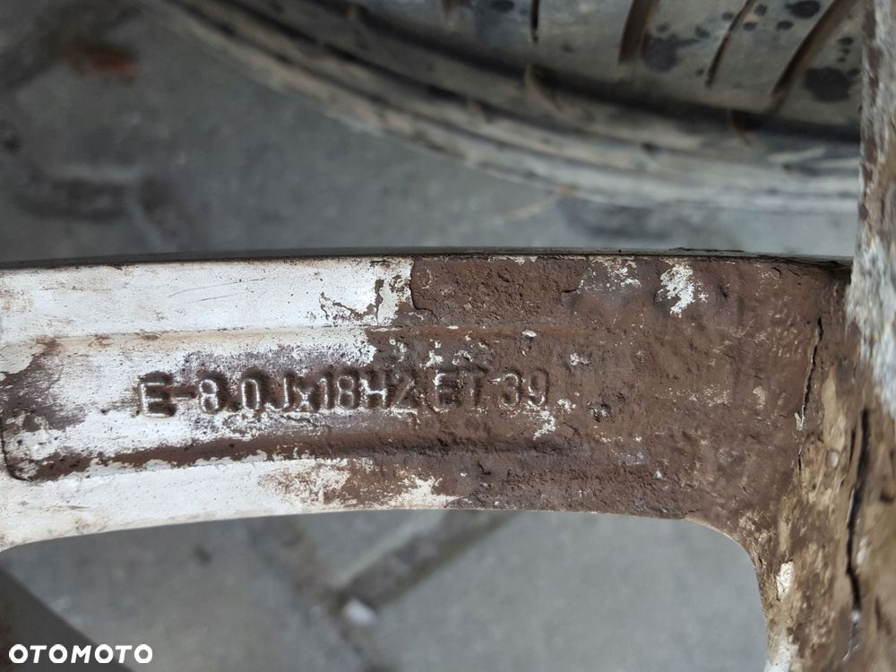 AUDI Q5 8R 08-16r FELGA ALUMINIOWA 18 5X112 8R0601025C - 5