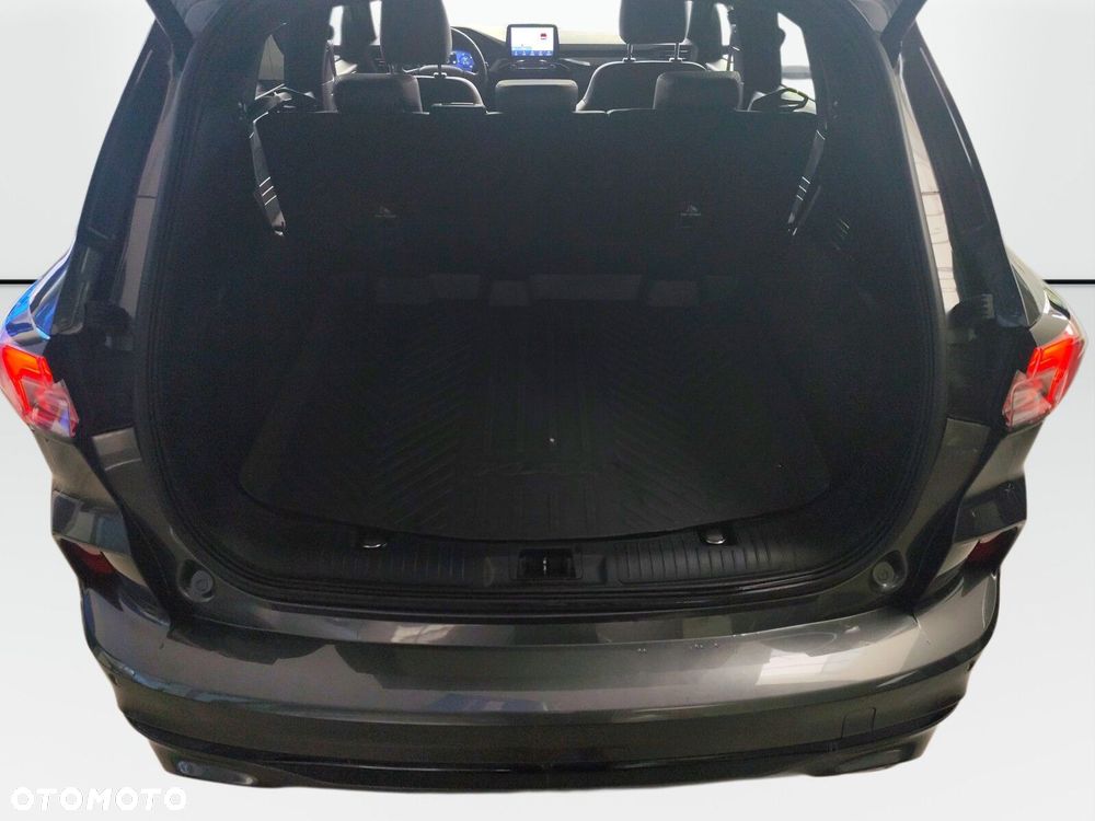 Ford Kuga - 21