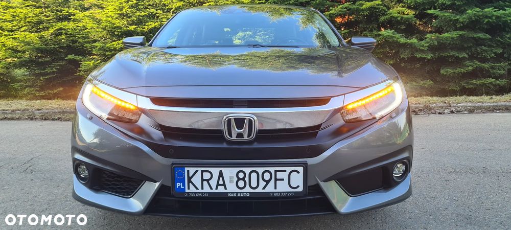 Honda Civic 1.5 i-VTEC Turbo CVT Sport Plus - 9