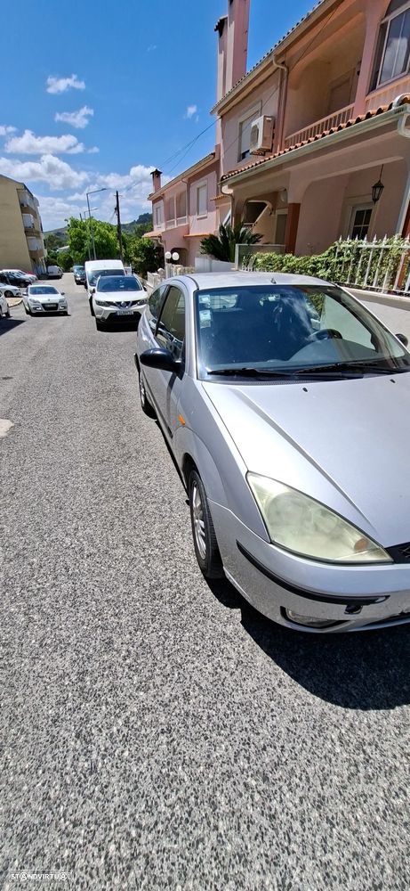 Ford Focus 1.8 TDdi Trend - 9