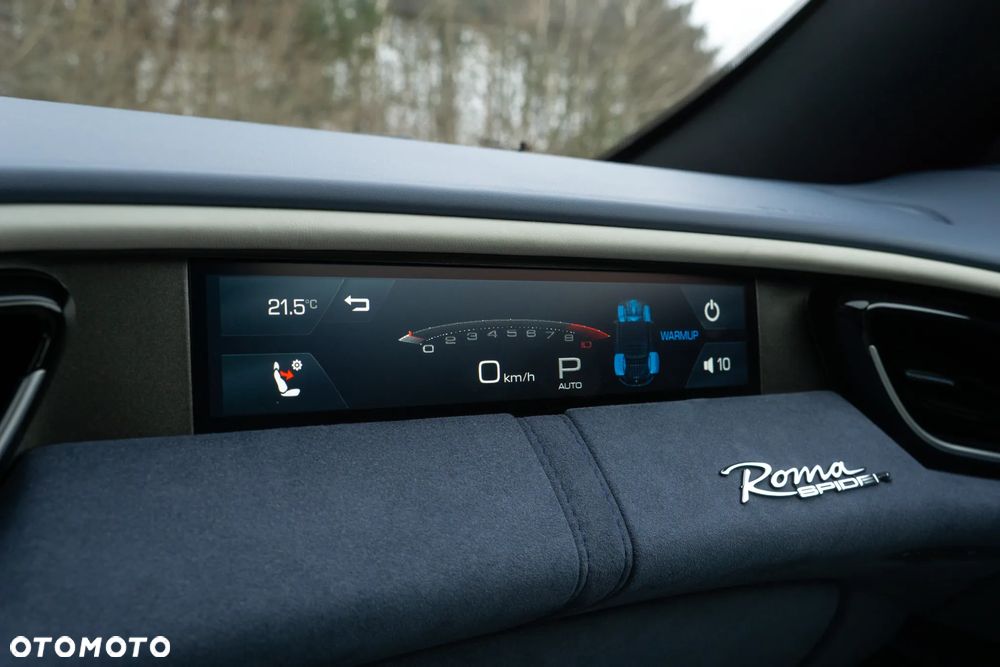 Ferrari Roma Spider - 34