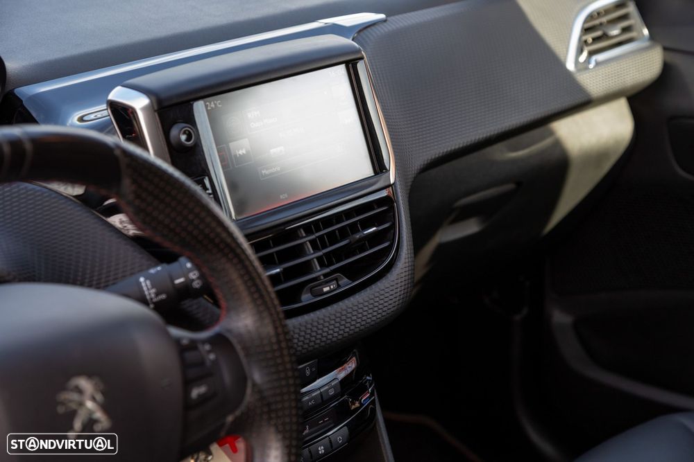 Peugeot 2008 PureTech 110 Stop&Start GT-Line Edition - 19