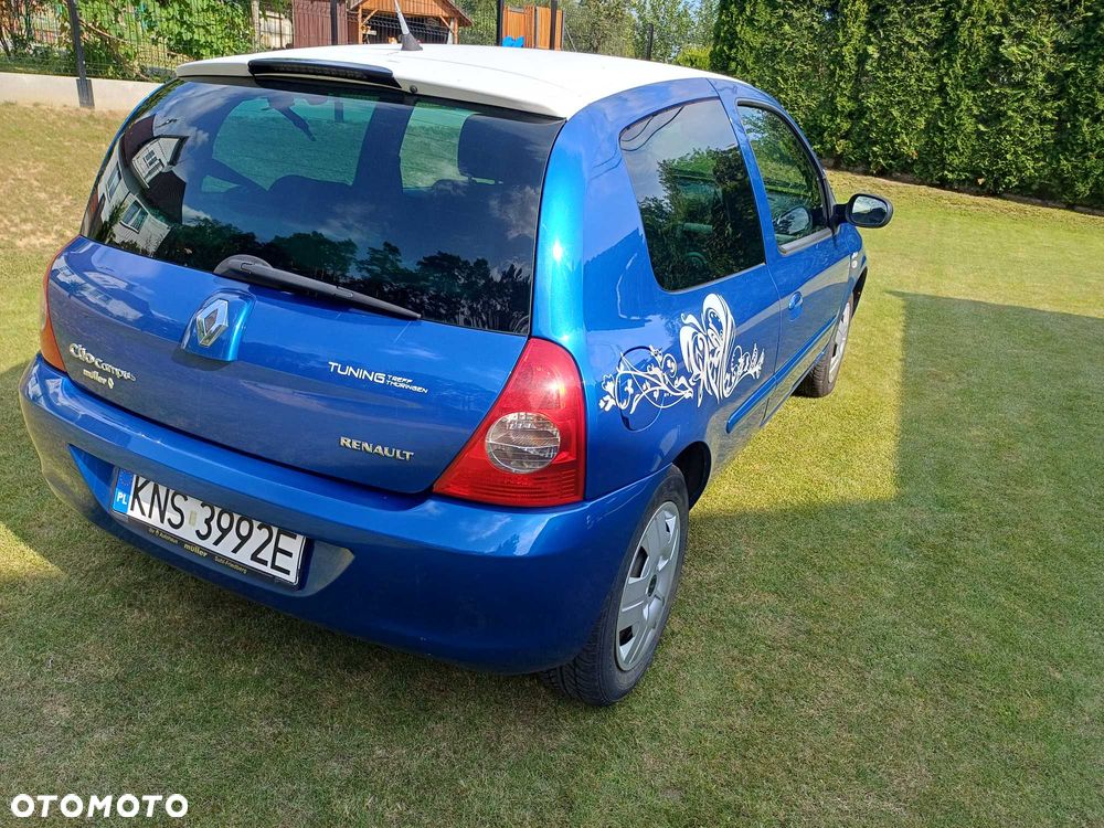 Renault Clio - 6