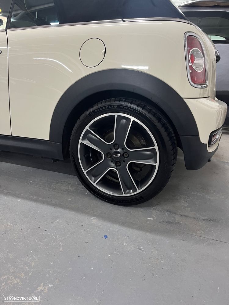 MINI Cabrio Cooper S - 6
