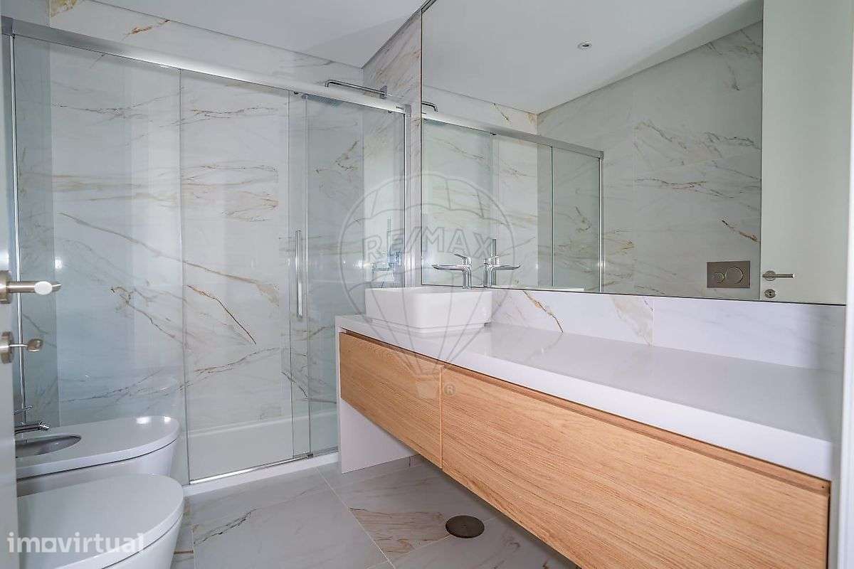 Apartamento T1 para venda - Grande imagem: 2/50