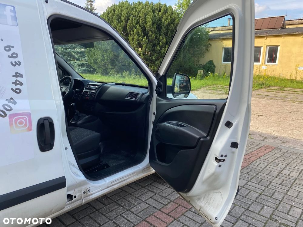 Opel Combo - 19