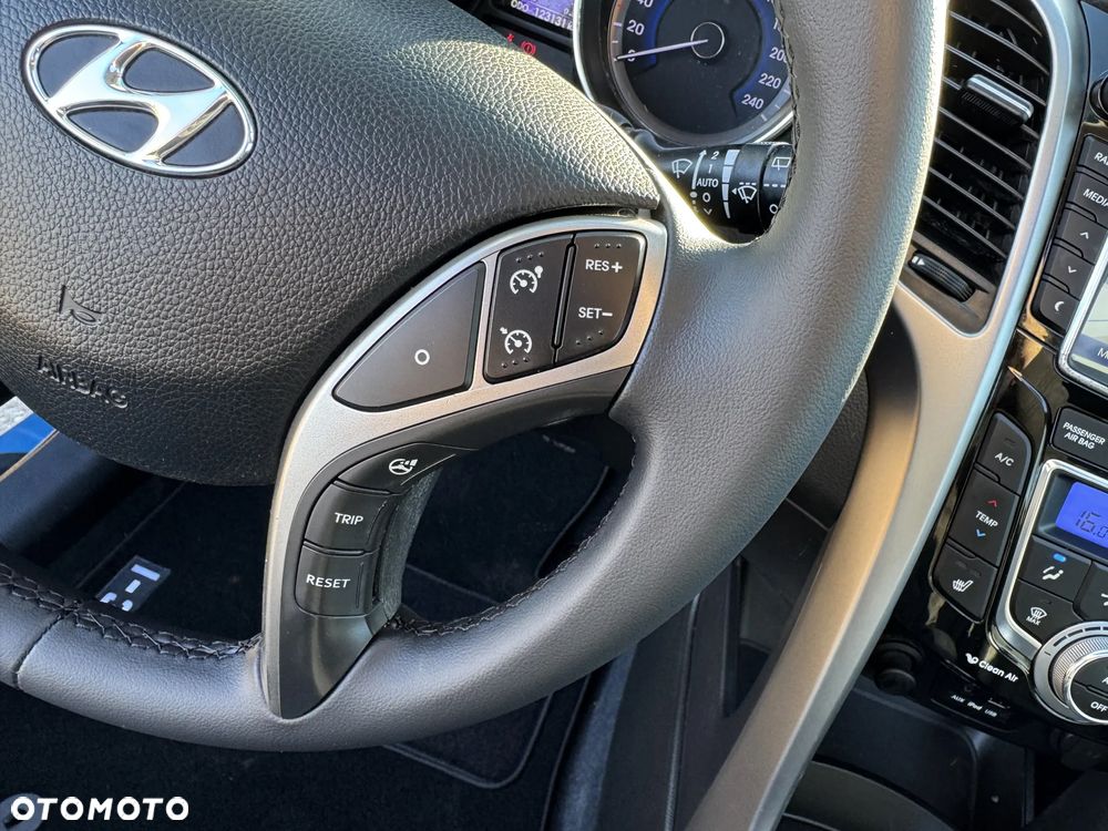 Hyundai i30 1.6 CRDi Premium - 30