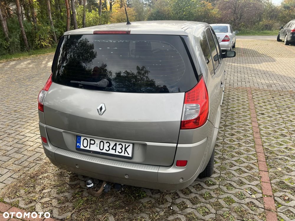 Renault Scenic - 16