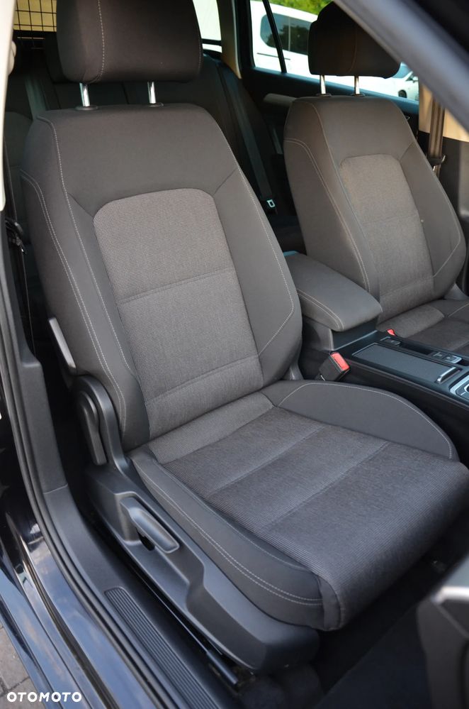 Volkswagen Passat 2.0 TDI (BlueMotion Technology) Comfortline - 21