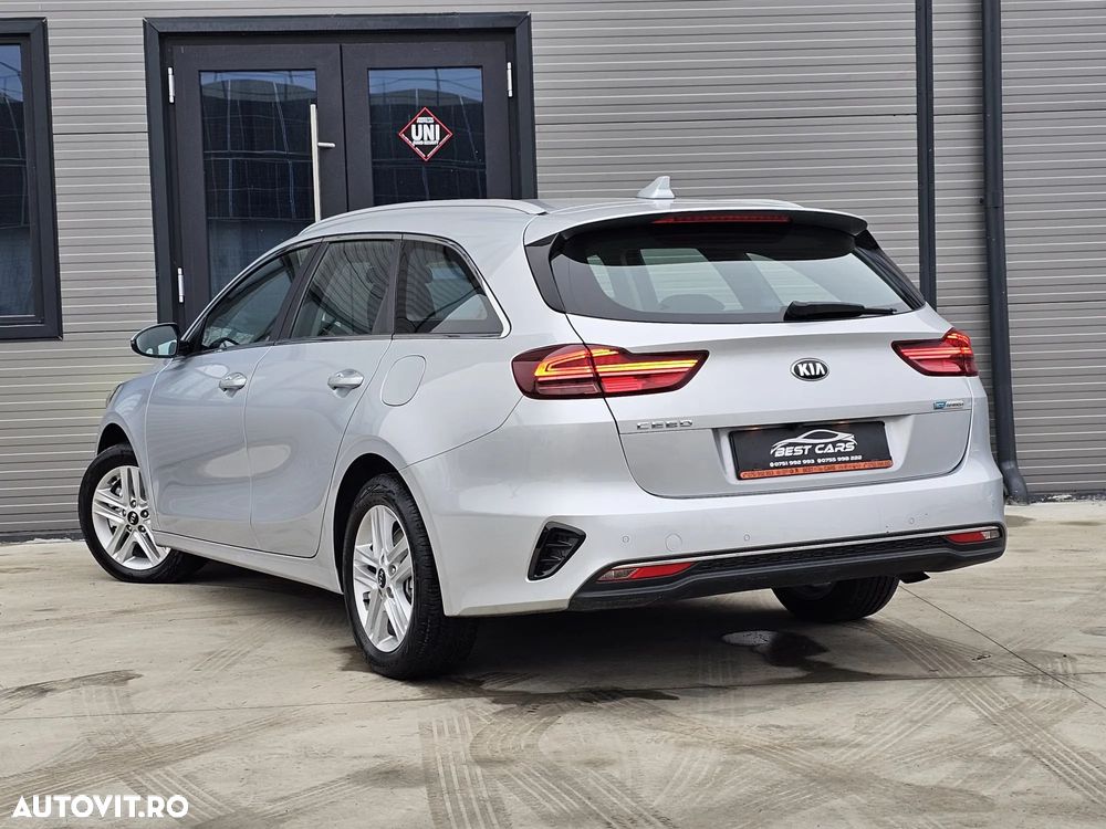 Kia Ceed SW 1.6 CRDi (48V Mild-Hybrid) DCT7 Platinum - 2