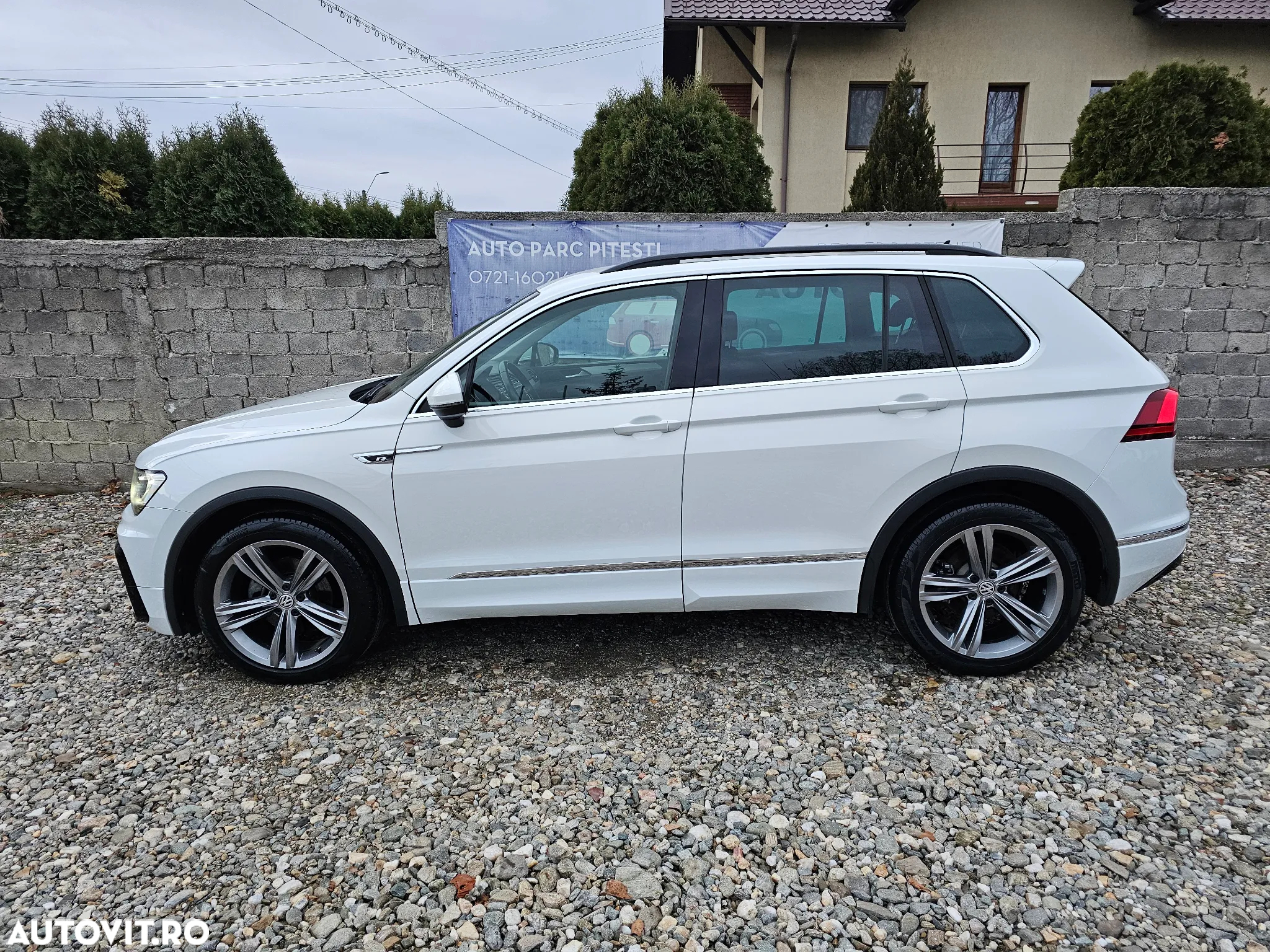 Volkswagen Tiguan 2.0 TDI SCR DSG R-Line - 10