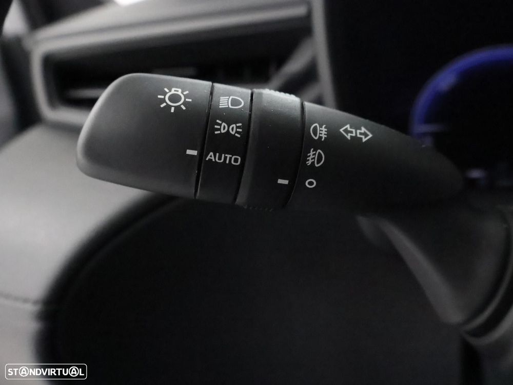 Toyota Corolla Cross 1.8 Hybrid Exclusive - 16