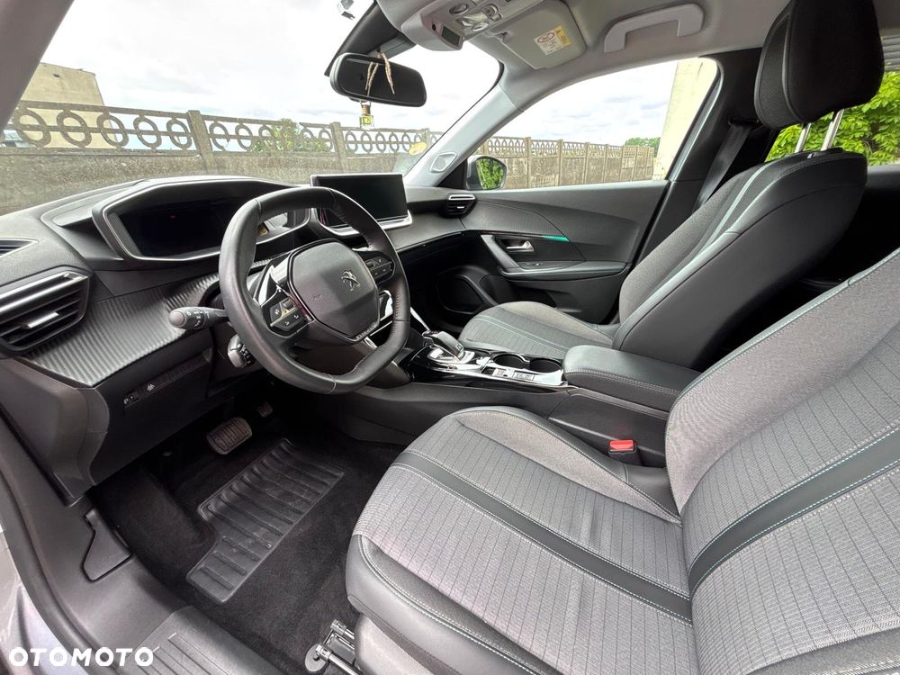 Peugeot 2008 1.5 BlueHDi Allure Pack S&S EAT8 - 12