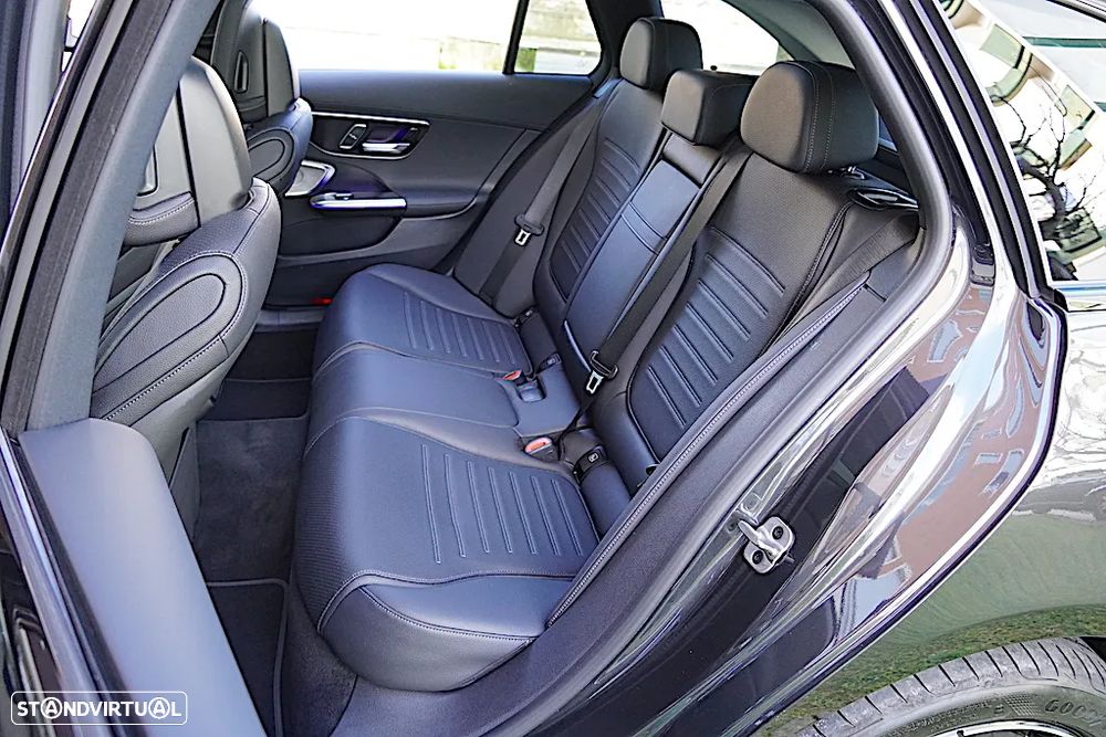 Mercedes-Benz C 300 e AMG Line - 23