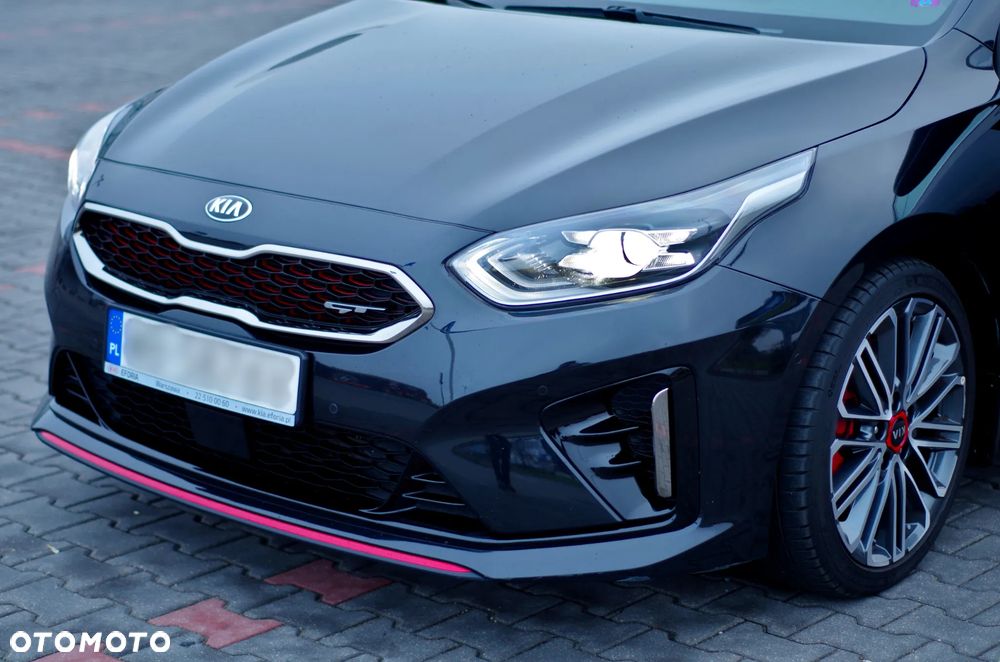 Kia ProCeed 1.6 T-GDI GT DCT - 11