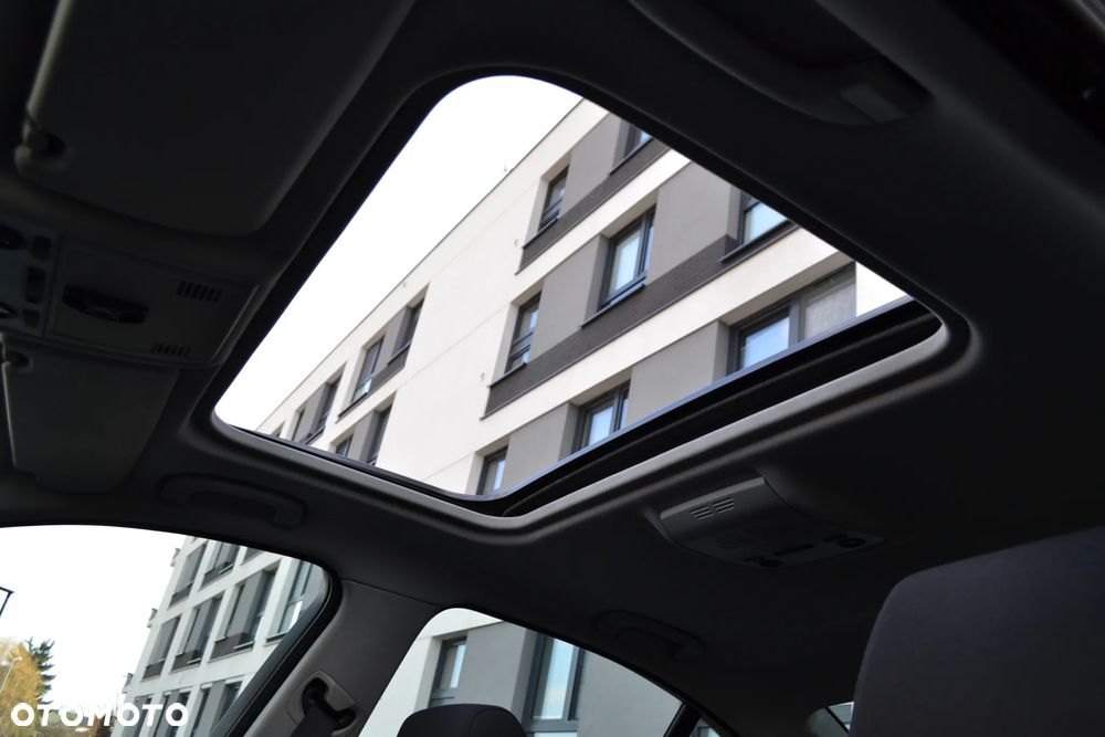 BMW Seria 3 325i - 33