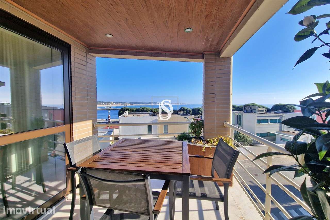 Apartamento T4 Remodelado com Terraço, Vista Rio e 2 Garagens - Vila d - Grande imagem: 4/45