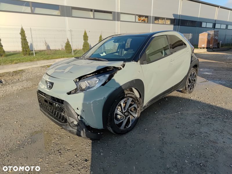 Toyota Aygo X 1.0 VVT-i Color Edition X-shift - 24