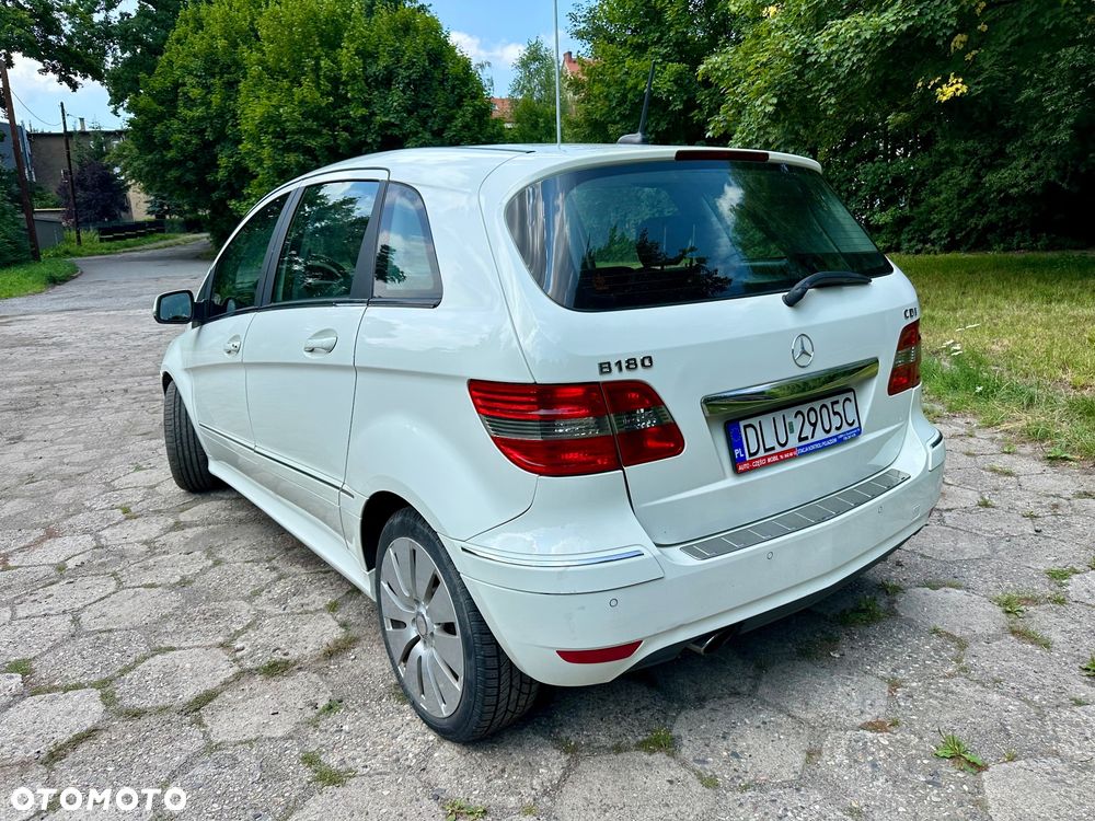 Mercedes-Benz Klasa B 180 CDI EU5 - 4