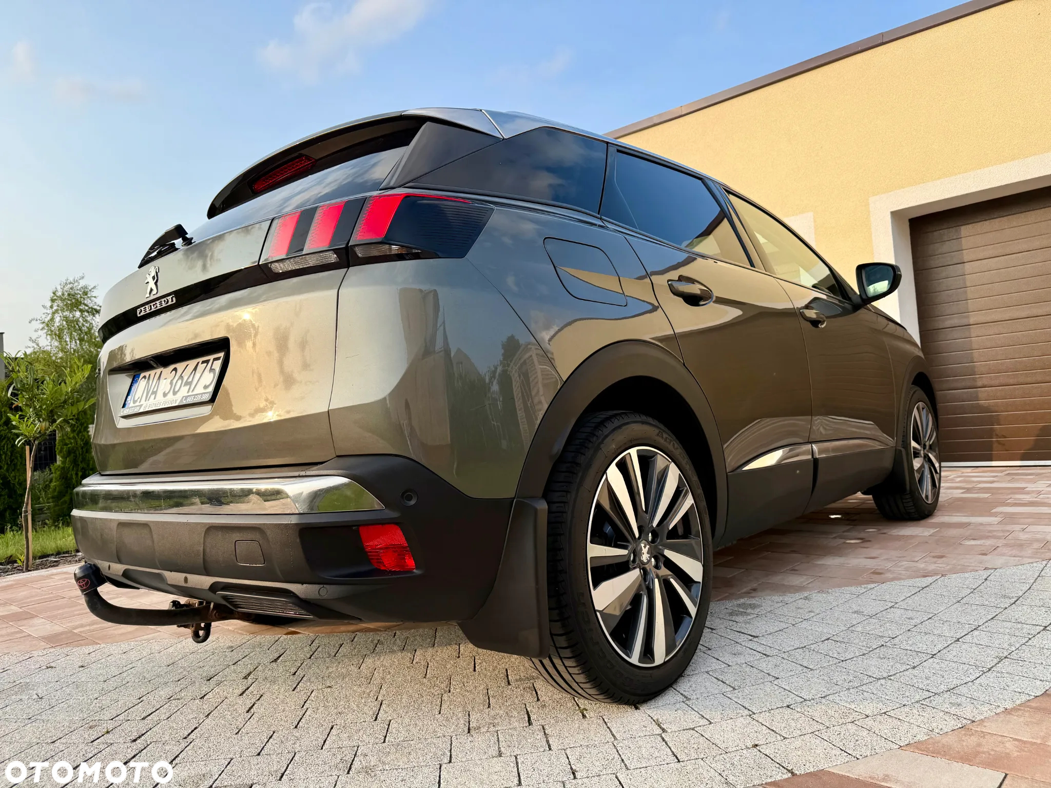 Peugeot 3008 1.5 BlueHDi Allure S&S - 16
