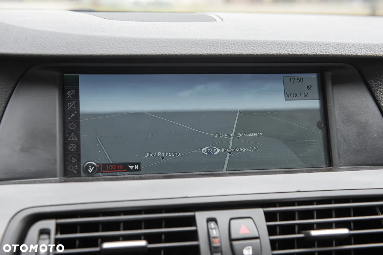 BMW Seria 5 520d Touring Luxury Line - 11