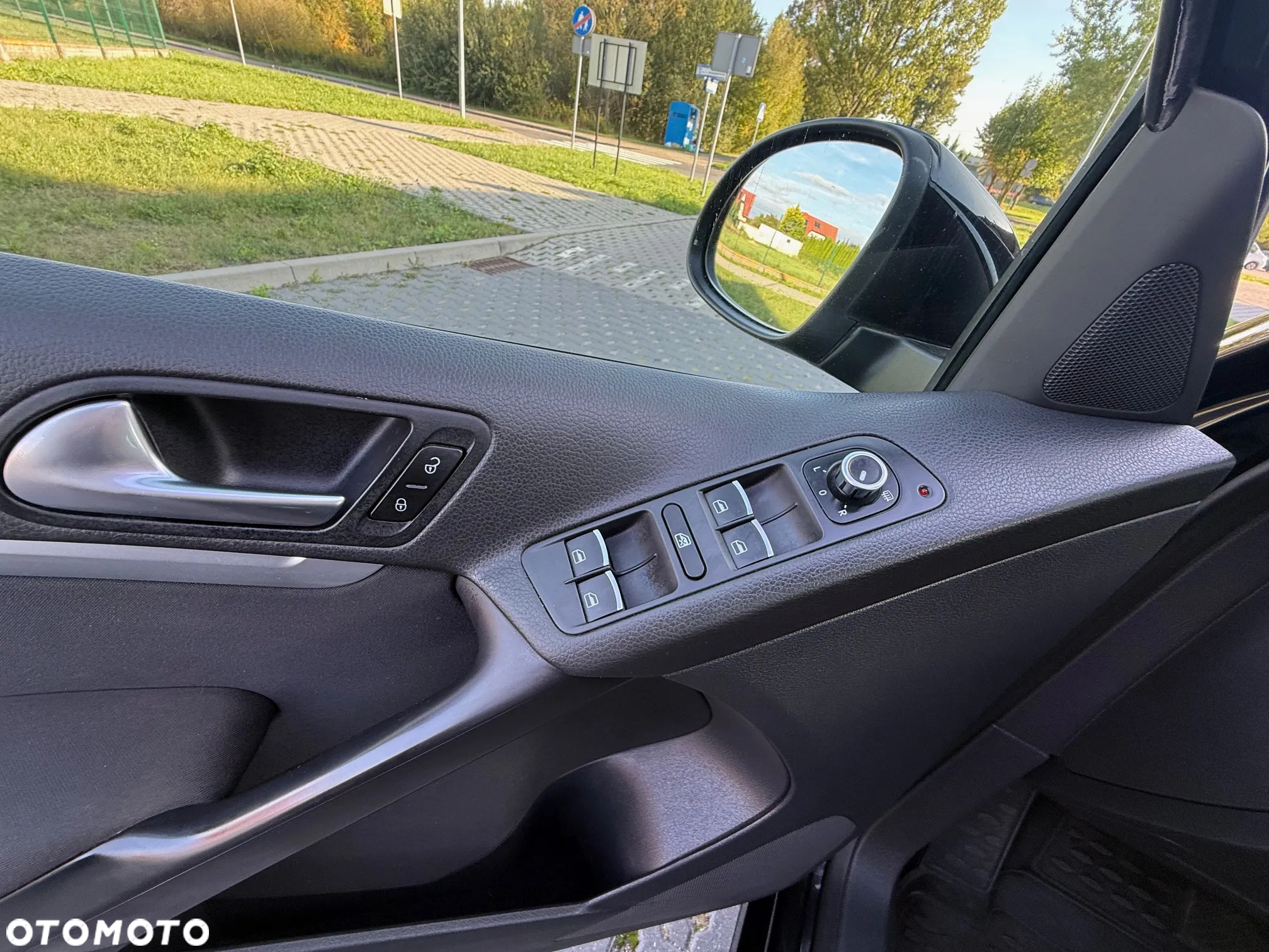 Volkswagen Tiguan 2.0 TDI DPF 4Motion BlueMotion Technology DSG Exclusive - 19