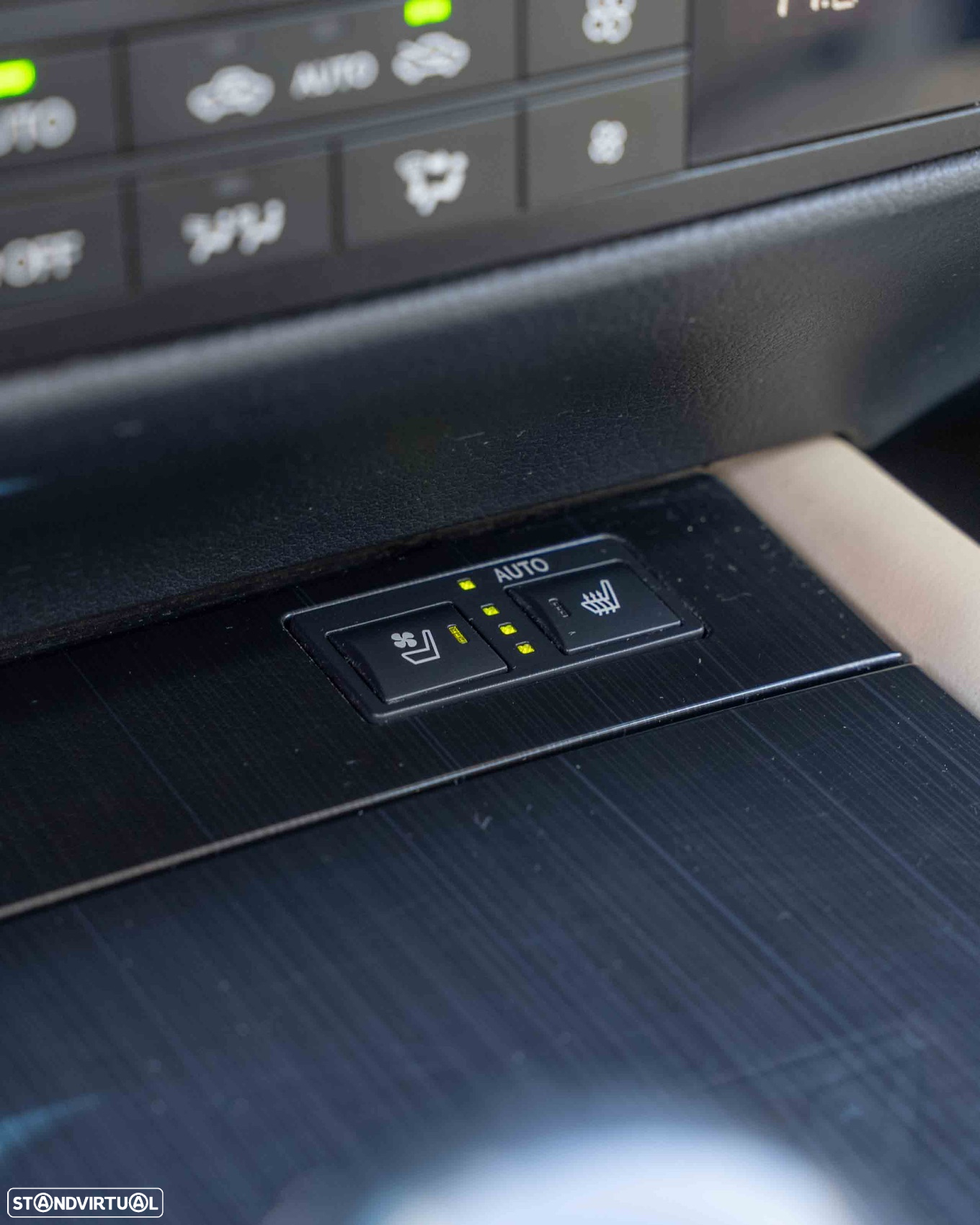 Lexus GS 300h - 15