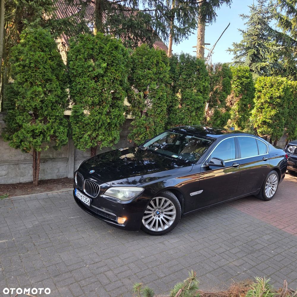 BMW Seria 7 740d - 19