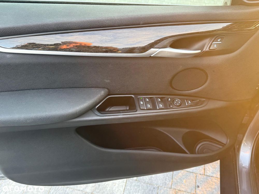 BMW X5 xDrive40e - 16