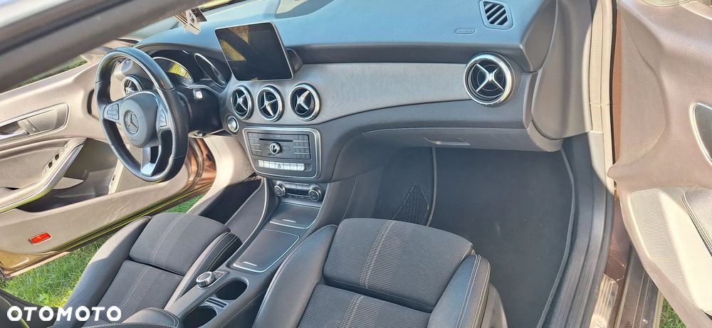 Mercedes-Benz CLA - 7